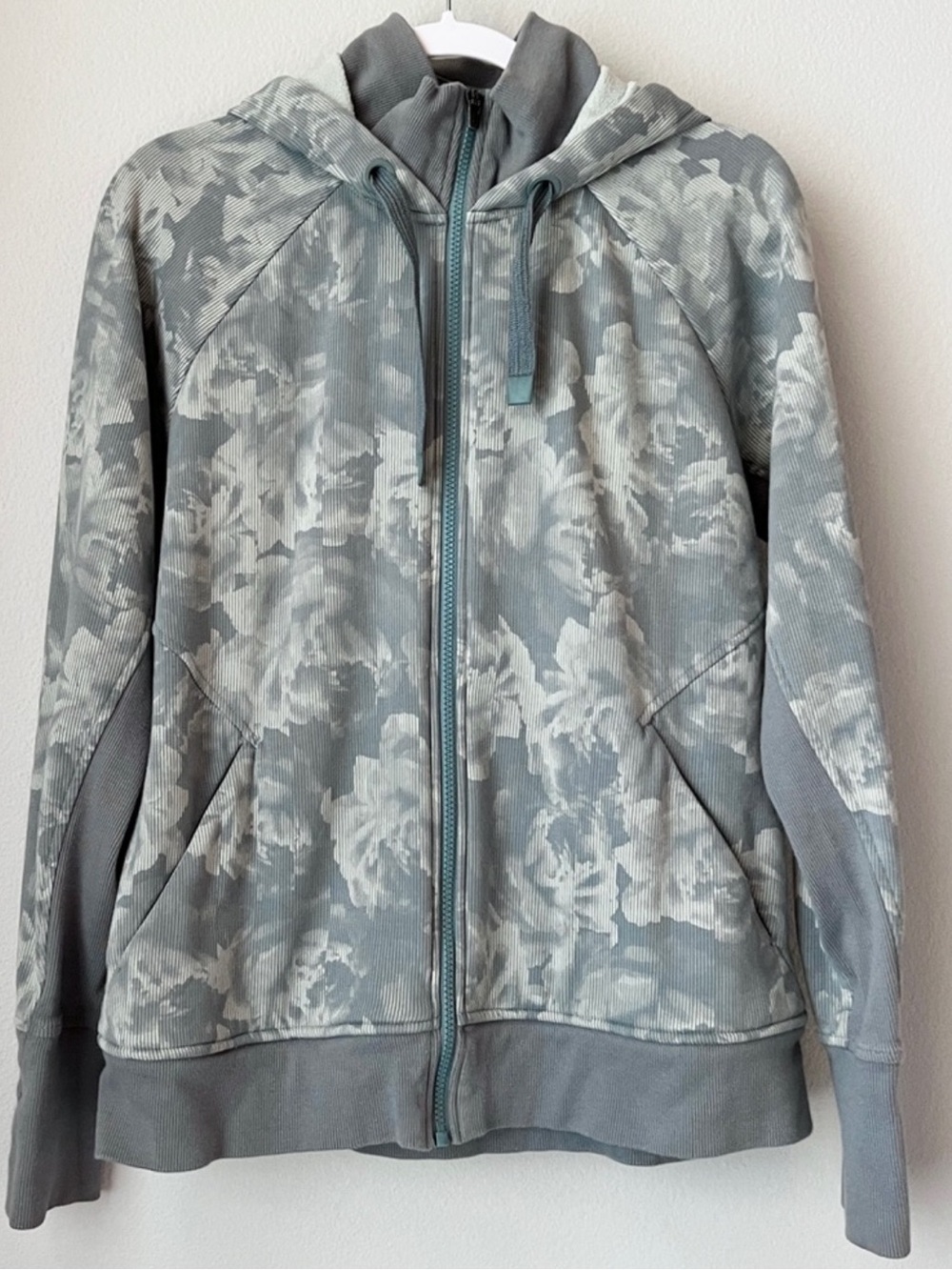 Athleta triumph printed floral hoodie